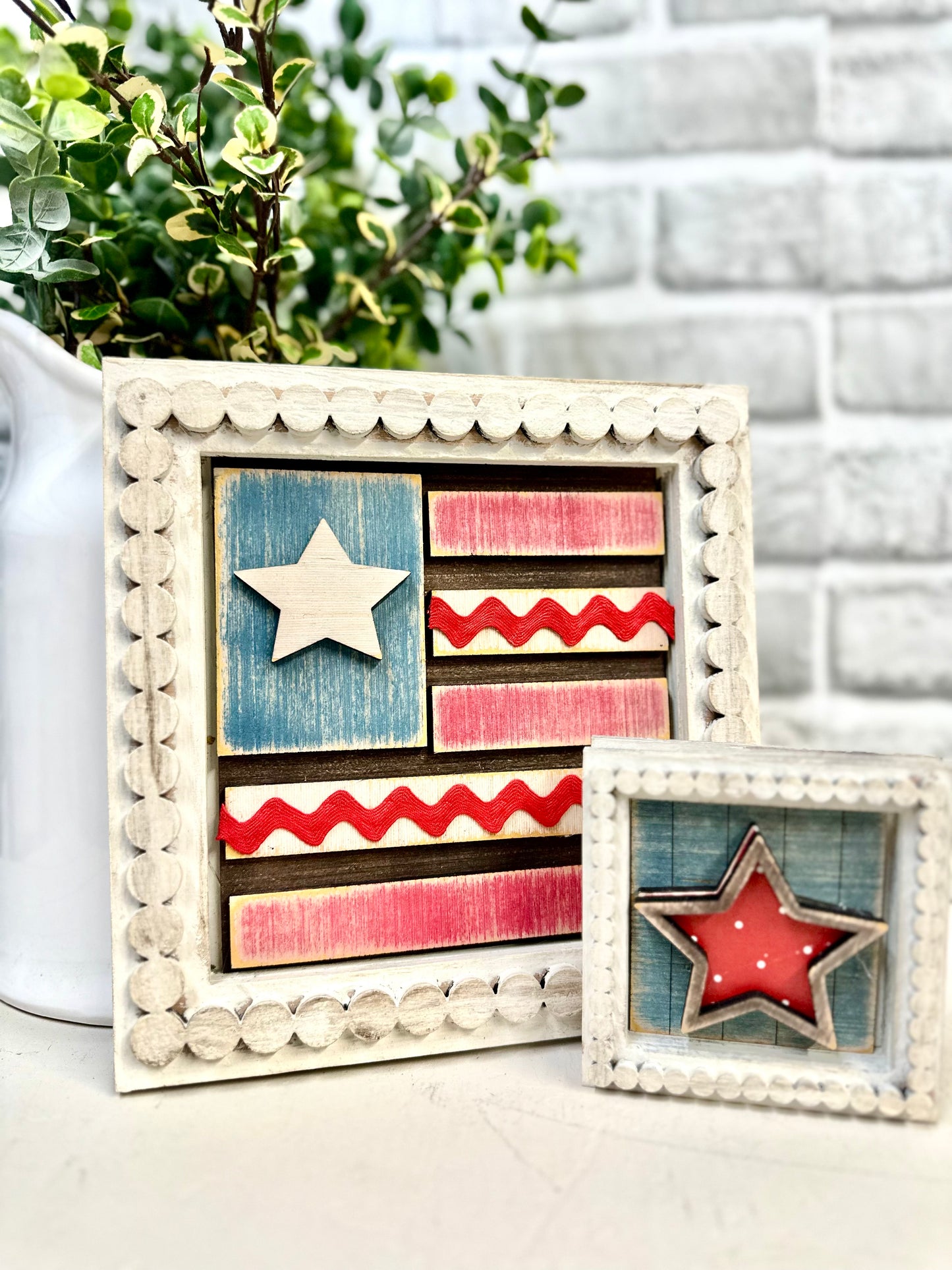 SMALL SIZE FRAME WITH one  1 DROP IN