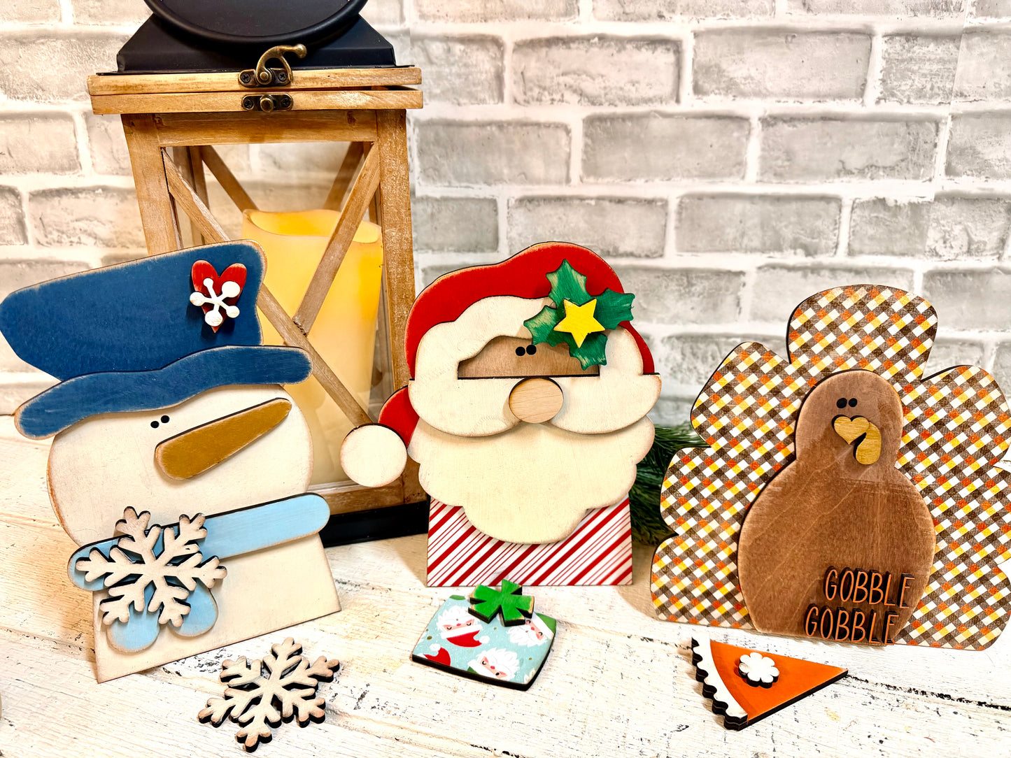 Large toppers for chunky spindle (sold separately)